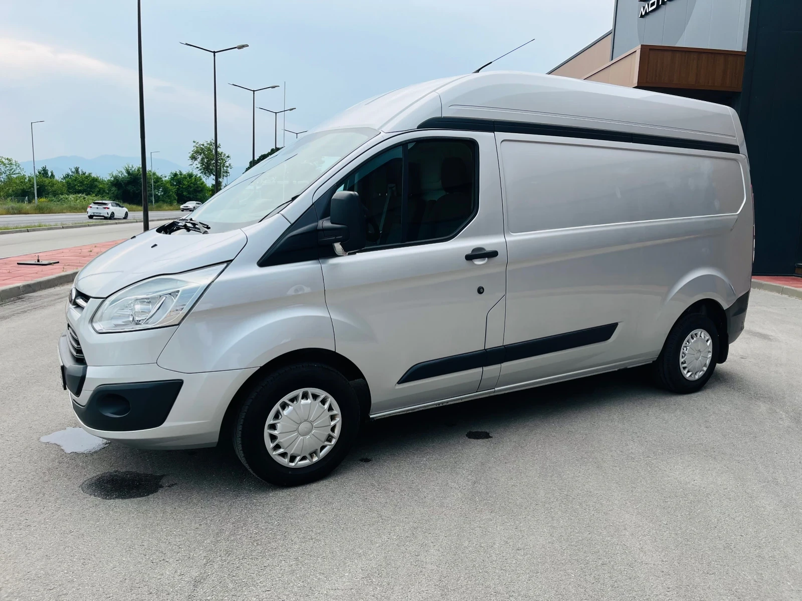 Ford Transit Custom L2H2;2.2-125к.с.;БЕЛГИЯ - изображение 2