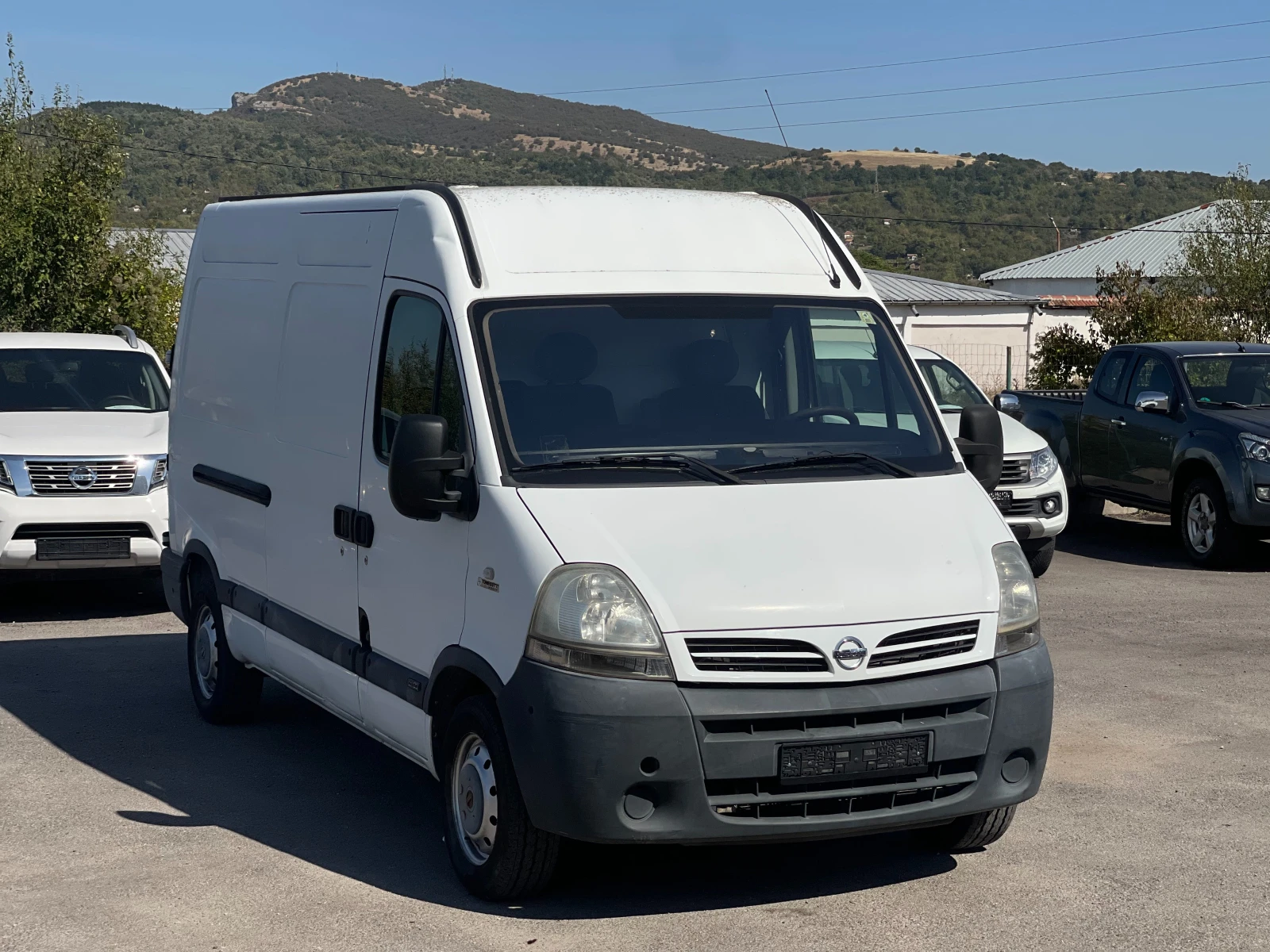Nissan Interstar 2.5DCi - изображение 7