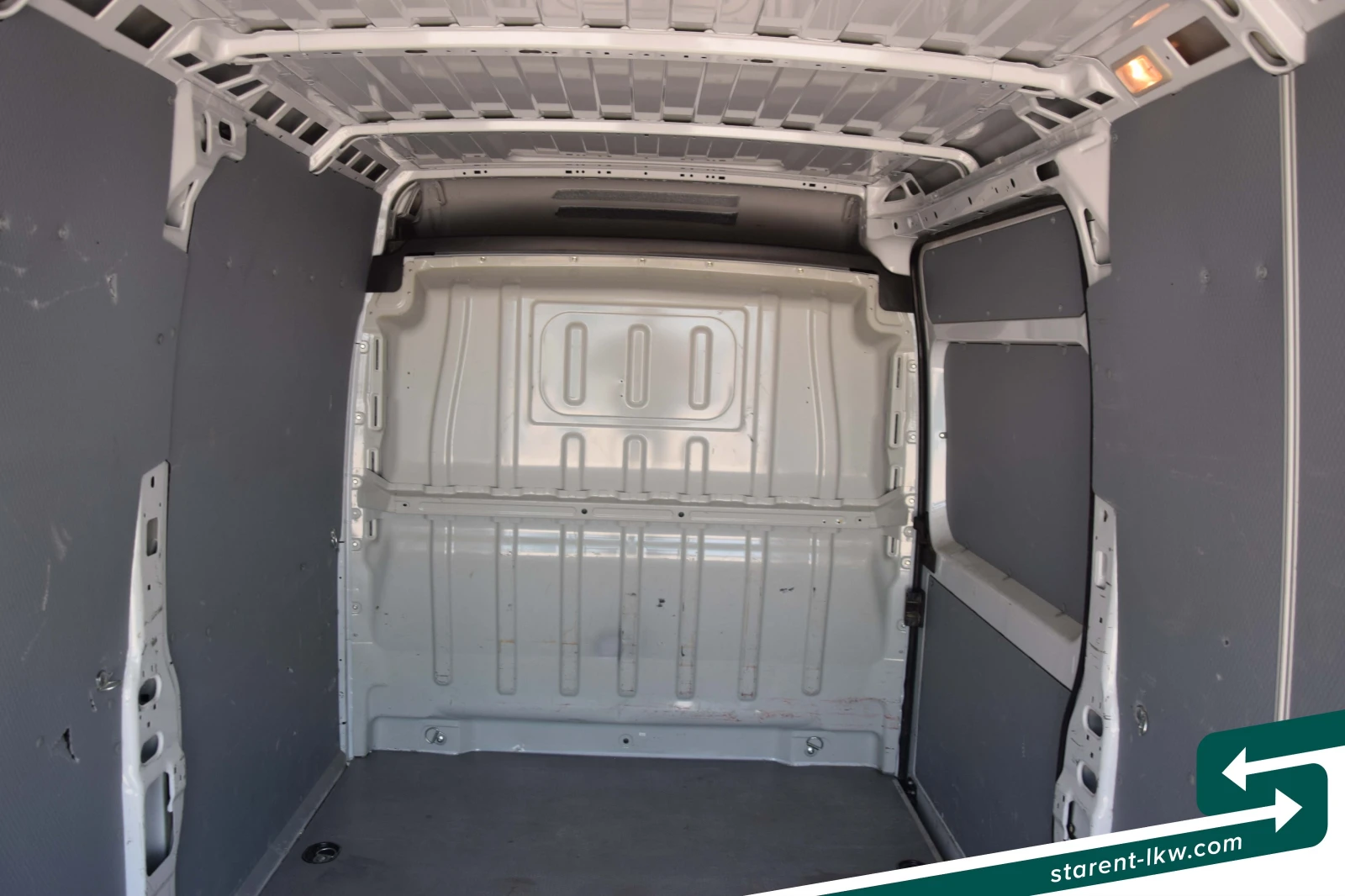 Peugeot Boxer VAN26026, снимка 10 - Бусове и автобуси - 55937641