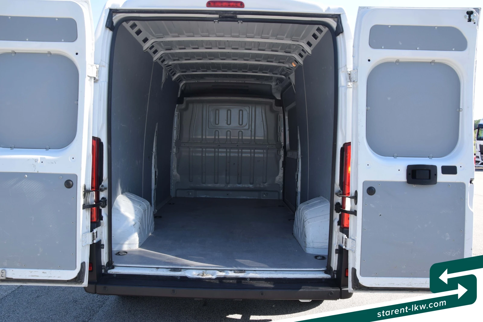 Peugeot Boxer VAN26026, снимка 9 - Бусове и автобуси - 55937641
