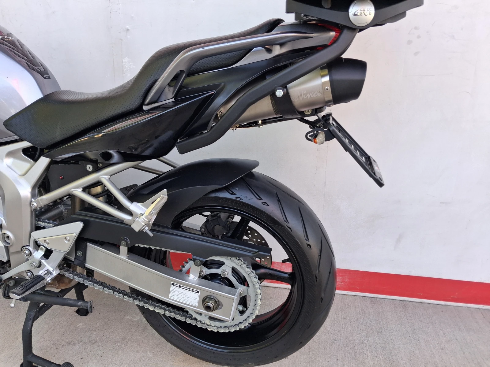 Yamaha Fazer 600i, снимка 5 - Мотоциклети и мототехника - 55308038