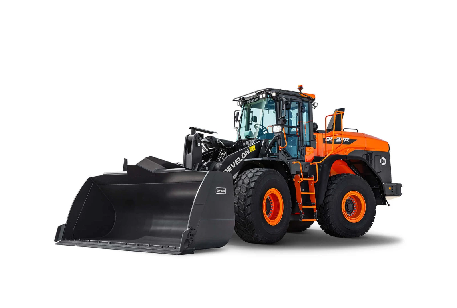 Челен товарач Develon DL320-7, снимка 1