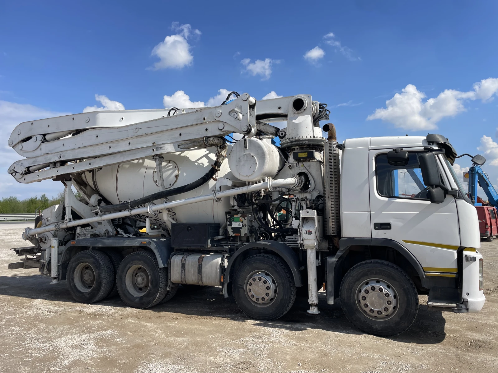 Бетон помпа Volvo FM 9 PUMI CIFA, снимка 1