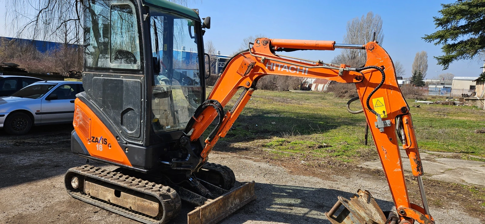 Багер Hitachi ZX-18, снимка 4 - Индустриална техника - 53747888