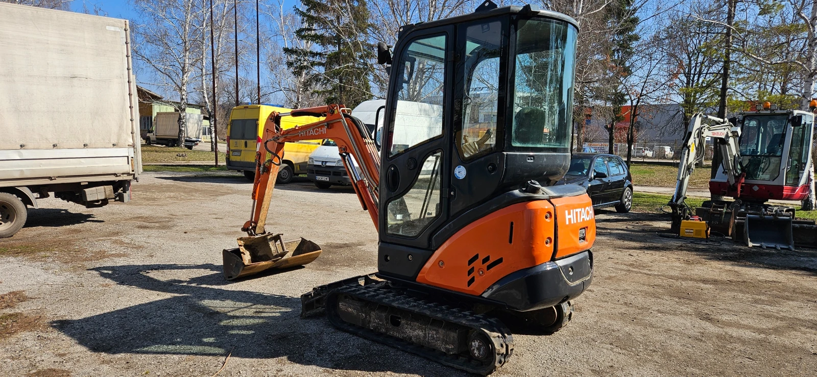 Багер Hitachi ZX-18