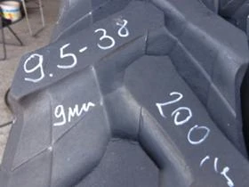 Гуми, снимка 1