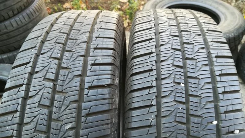 Гуми Всесезонни 215/60R16, снимка 1 - Гуми и джанти - 26741140