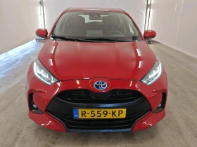 Toyota Yaris 1.5 Dynamic Hybrid, снимка 2