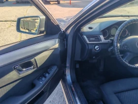 Mercedes-Benz E 220, снимка 12