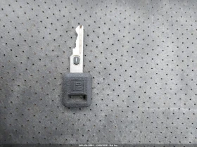 Chevrolet Corvette 5.7L V8 FI OHV F Rear Wheel Drive, снимка 3