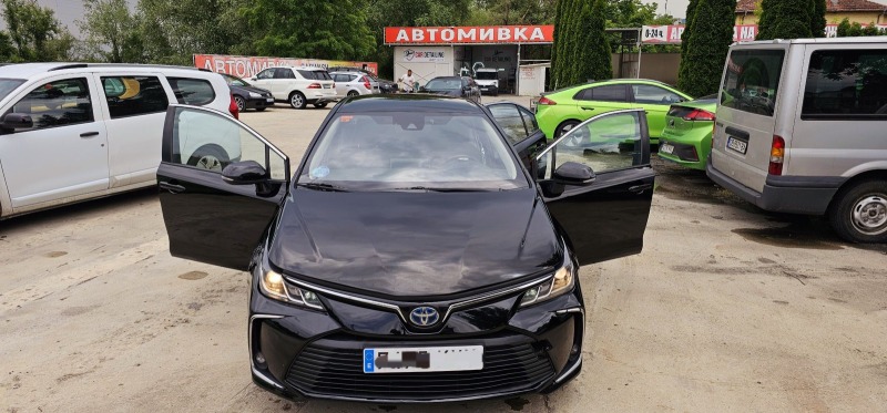 Toyota Corolla 1.8Hybrid* Камера* Дистроник, снимка 3 - Автомобили и джипове - 46107091