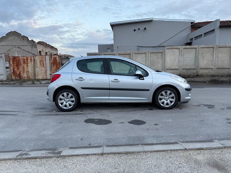 Peugeot 207 1, 4 газ/бензин, снимка 4 - Автомобили и джипове - 49173704