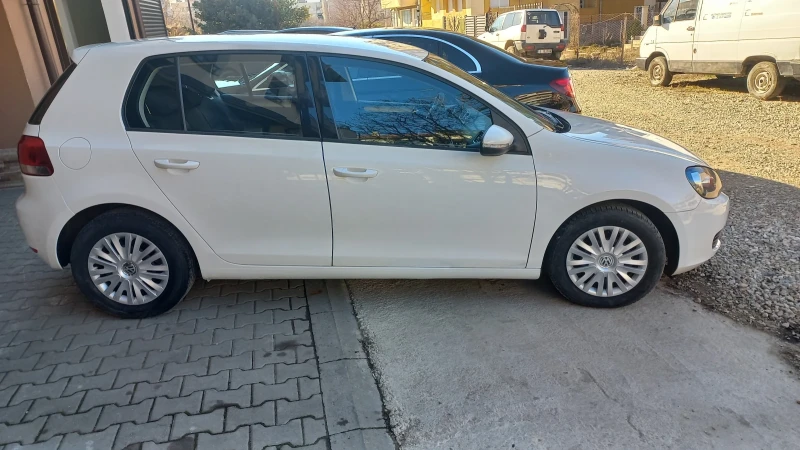 VW Golf, снимка 2 - Автомобили и джипове - 49360479