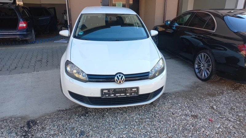 VW Golf, снимка 1 - Автомобили и джипове - 49360479