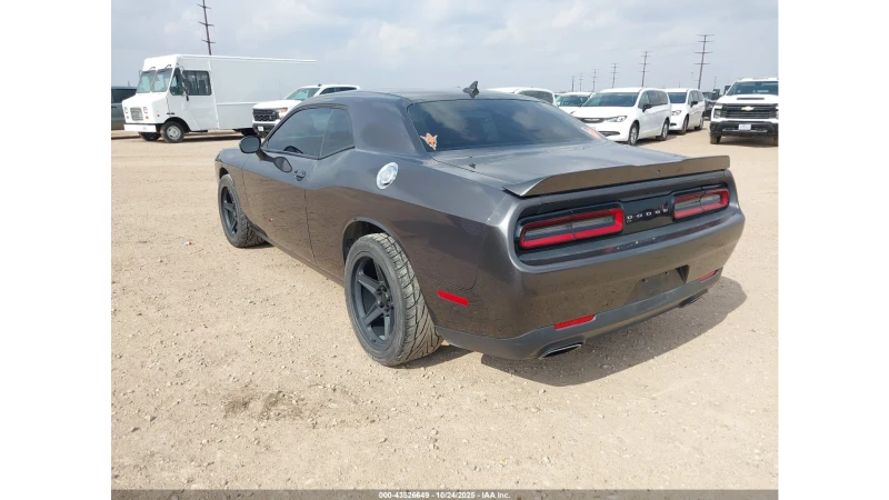 Dodge Challenger SXT , снимка 7 - Автомобили и джипове - 52755759