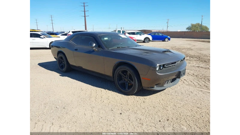 Dodge Challenger SXT , снимка 6 - Автомобили и джипове - 52755759