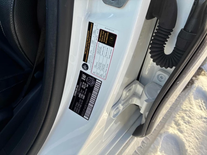 Mercedes-Benz E 300 * CARFAX * ЦЕНА ДО БГ, снимка 10 - Автомобили и джипове - 53174713