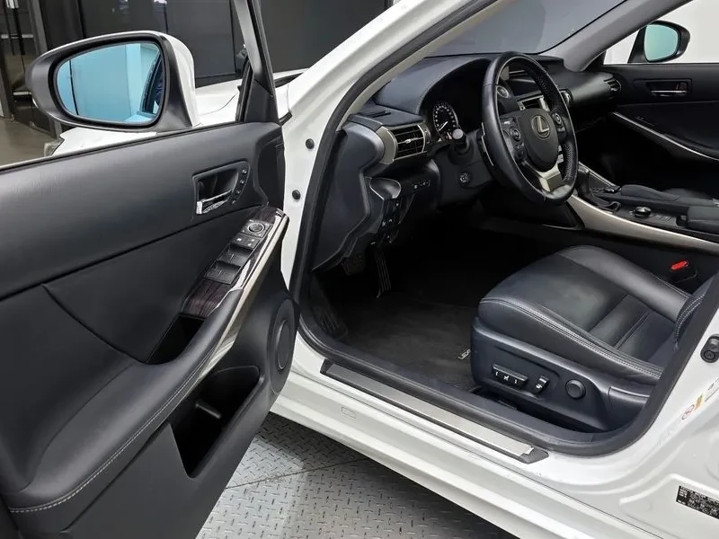 Lexus IS 250 | Mobile.bg � ����������� 11