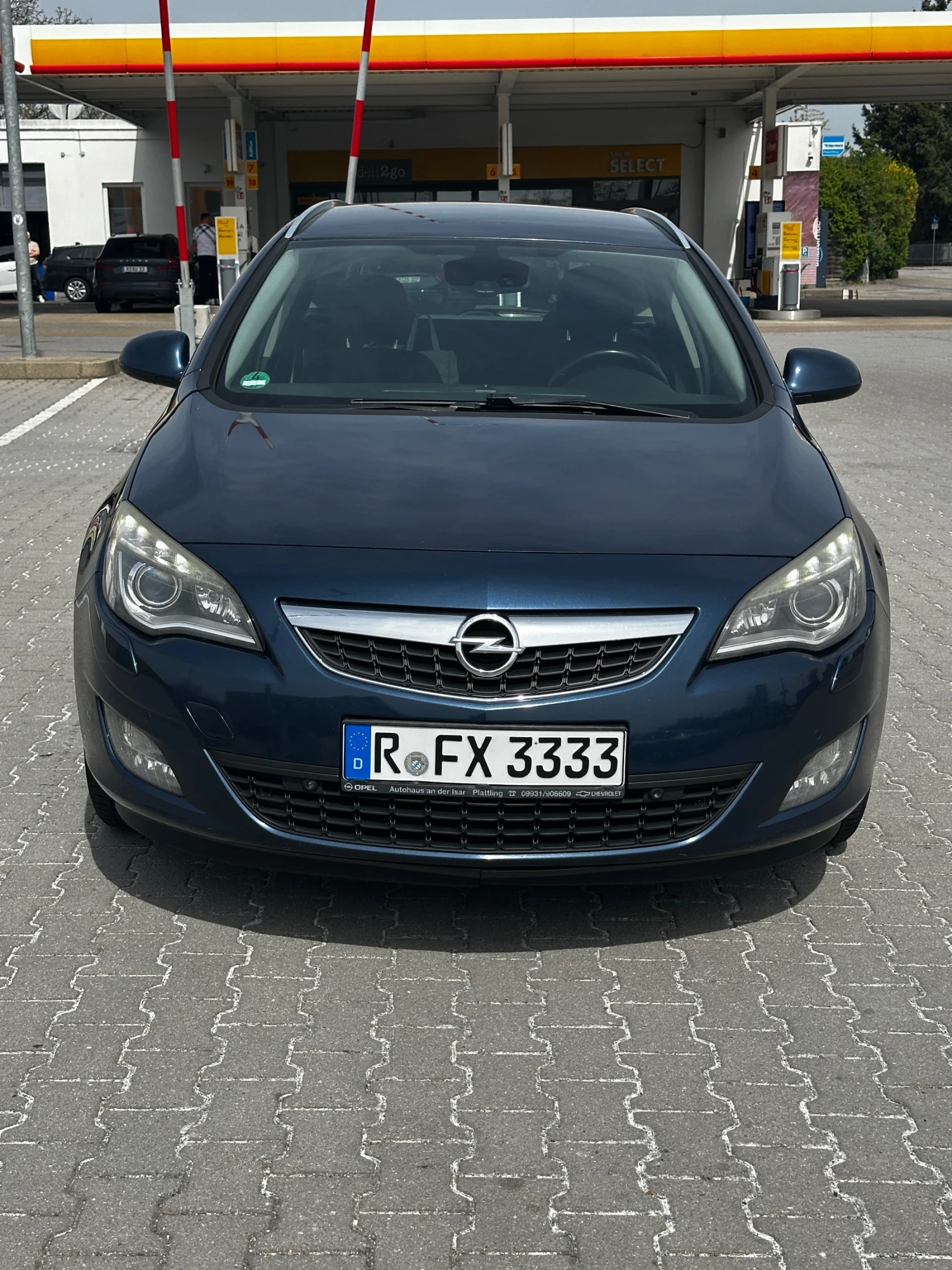 Opel Astra 1, 7 125кс Sports Tourer - изображение 2