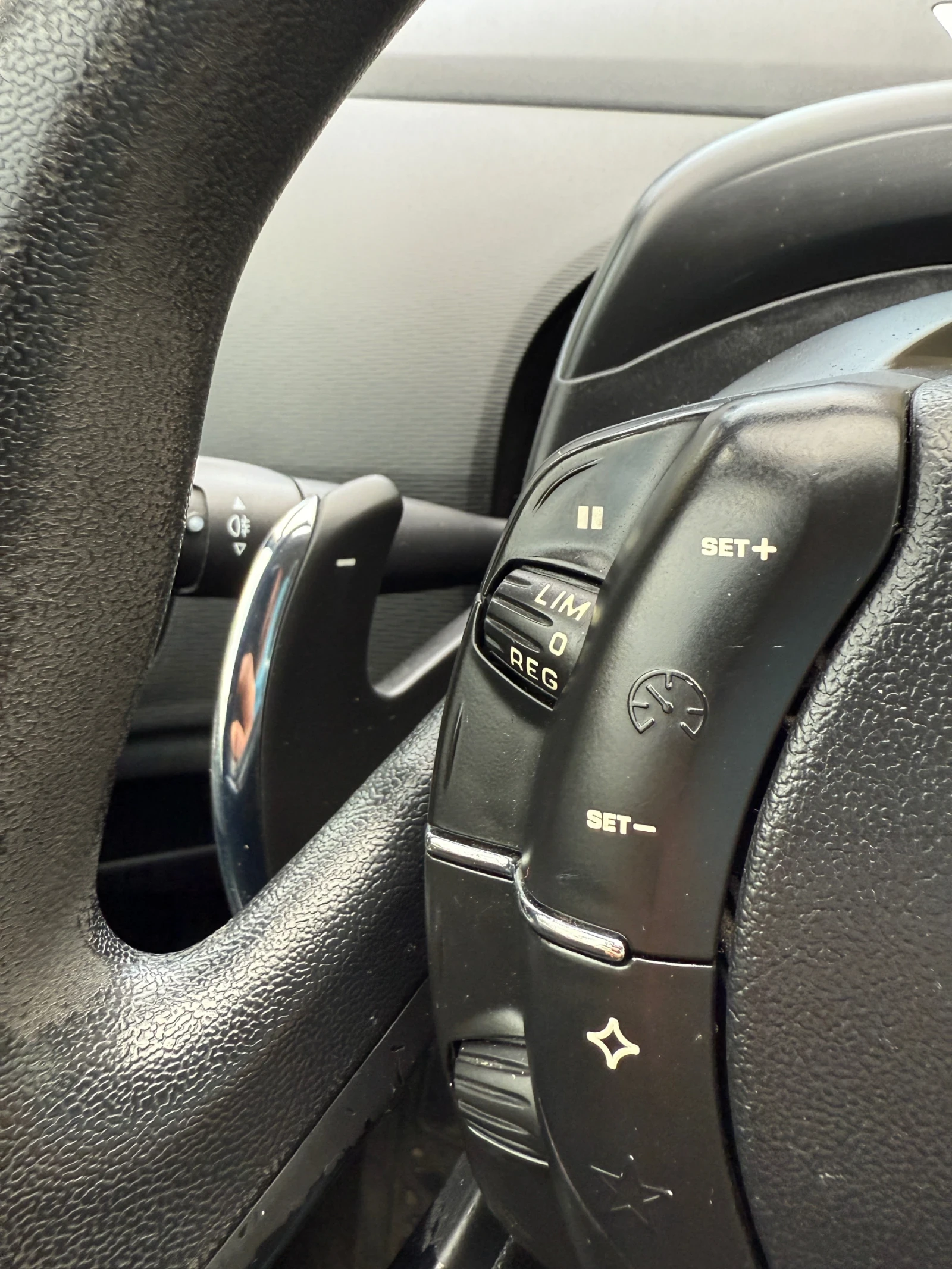 Citroen C4 Picasso 1.6 hdi 109 к.с. - изображение 4