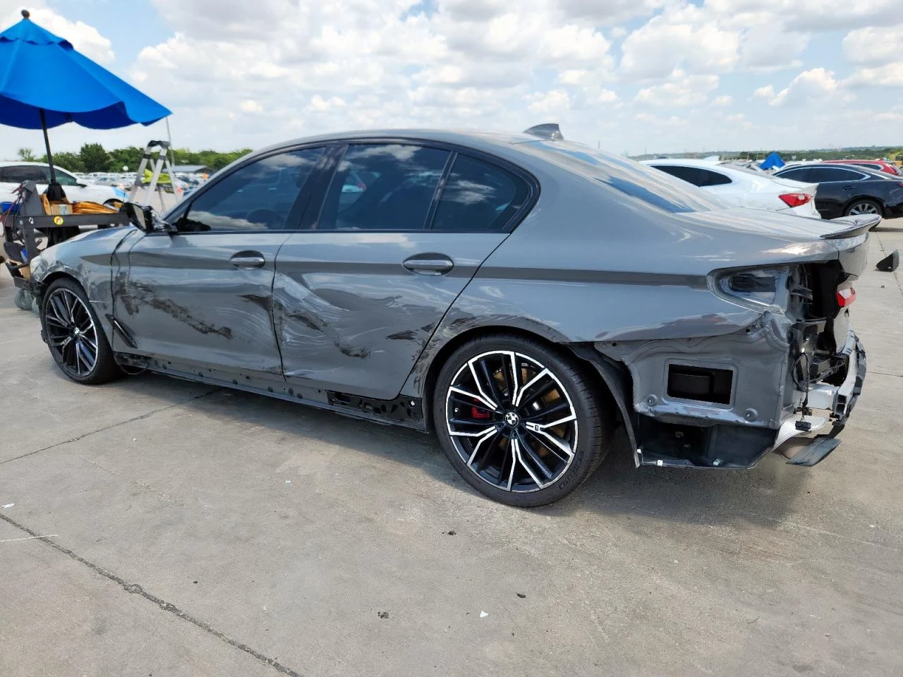 BMW 540 540 I - изображение 2