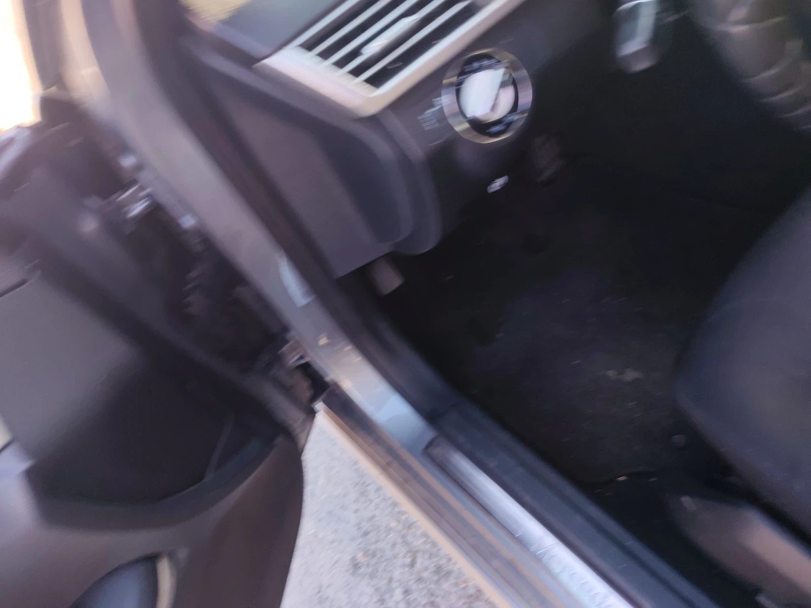 Mercedes-Benz E 220  - изображение 8