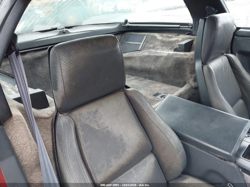 Chevrolet Corvette 5.7L V8 FI OHV F Rear Wheel Drive | Mobile.bg � ����������� 10