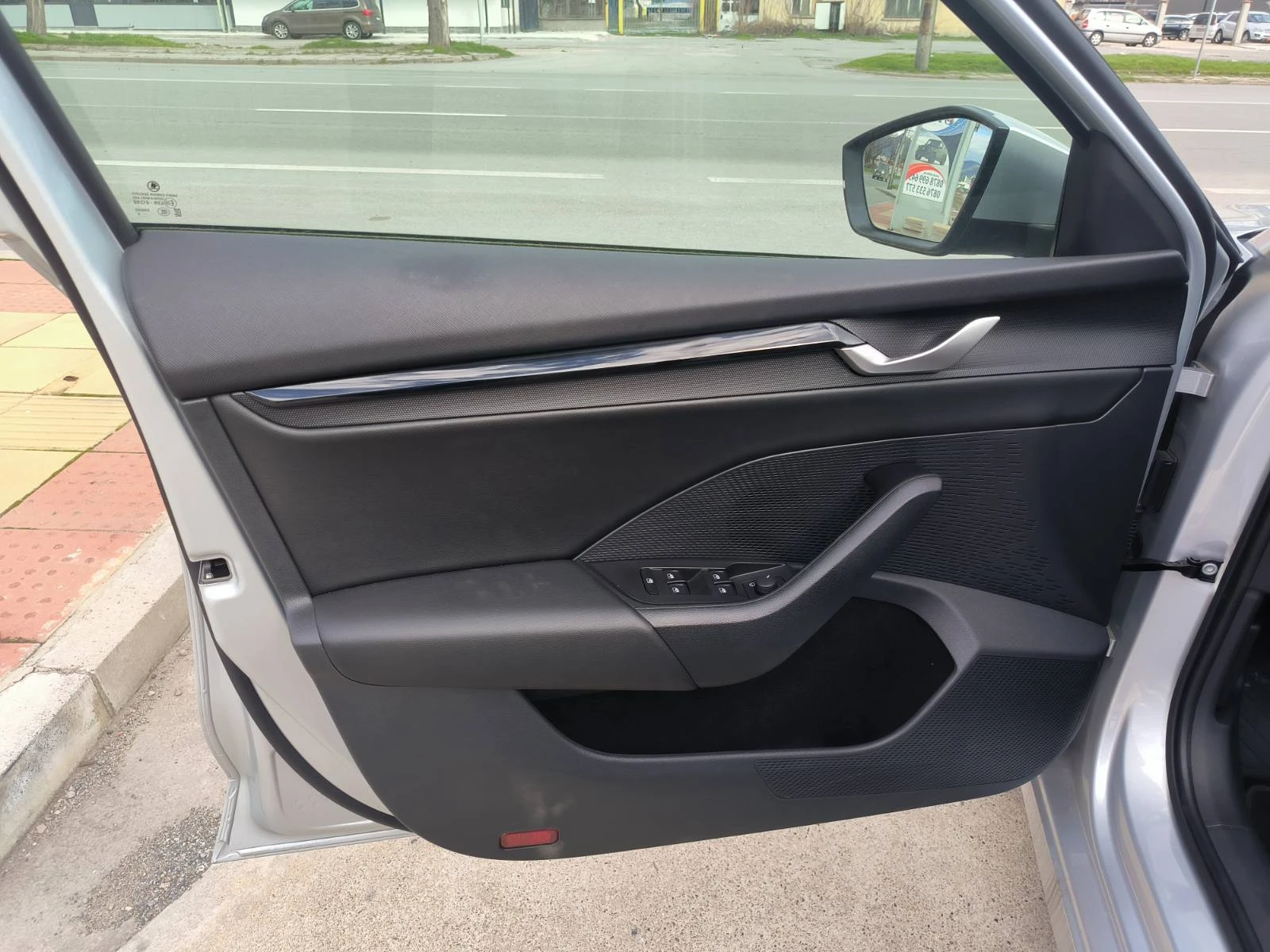 Skoda Octavia 2.0d-22.000km-Navi-Kamera-Euro-6E | Mobile.bg � ����������� 12