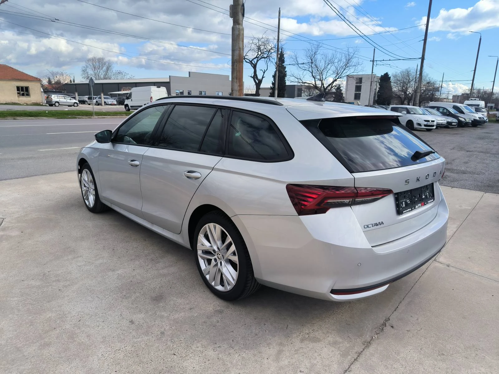 Skoda Octavia 2.0d-22.000km-Navi-Kamera-Euro-6E | Mobile.bg � ����������� 7