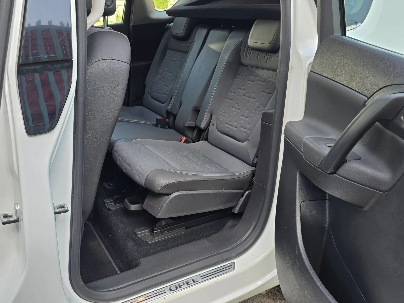 Opel Meriva 1.4 100ks , снимка 12 - Автомобили и джипове - 54462899