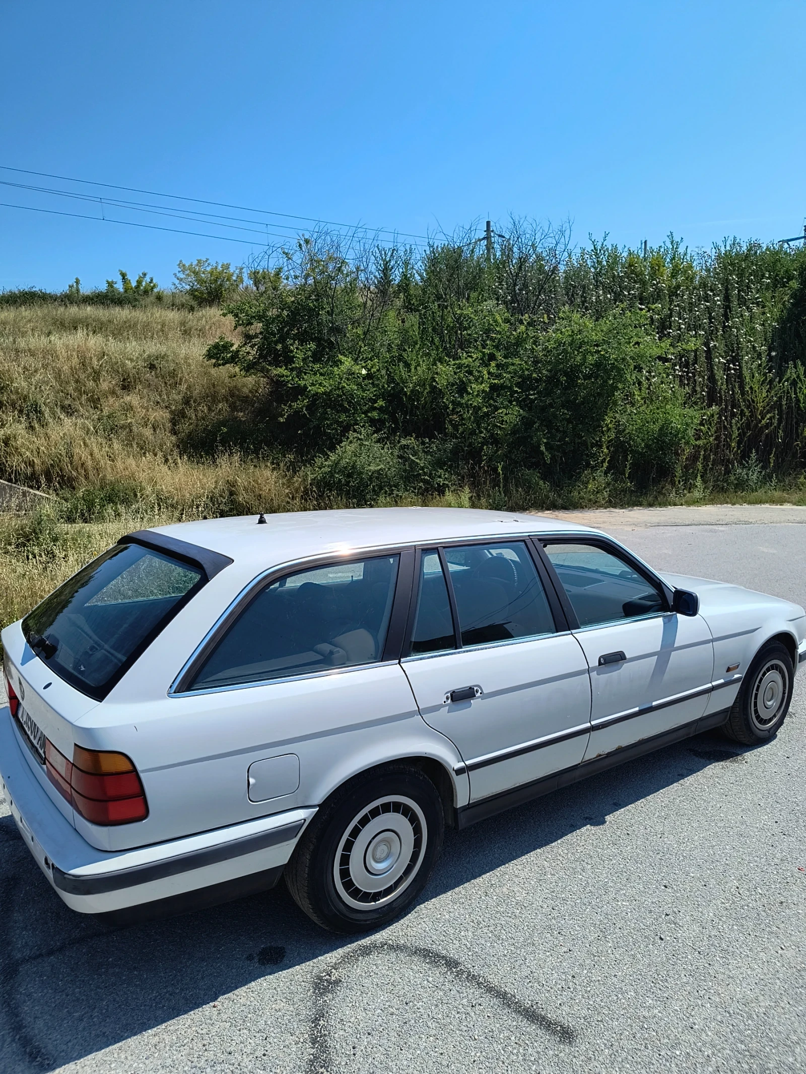 BMW 525 525iA tоuring , снимка 11 - Автомобили и джипове - 54639527