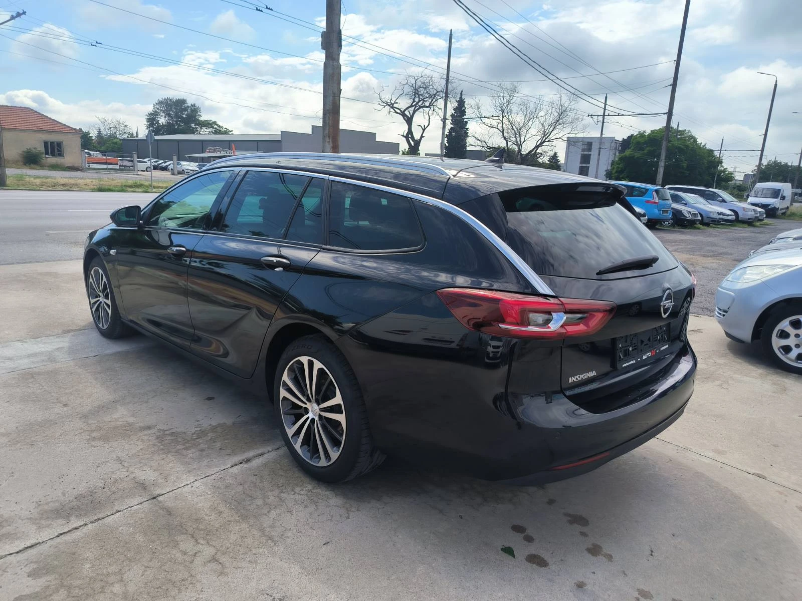 Opel Insignia 1.6d-Navi-Automat-Kamera-Keyless-Euro-6D, снимка 7 - Автомобили и джипове - 54759458