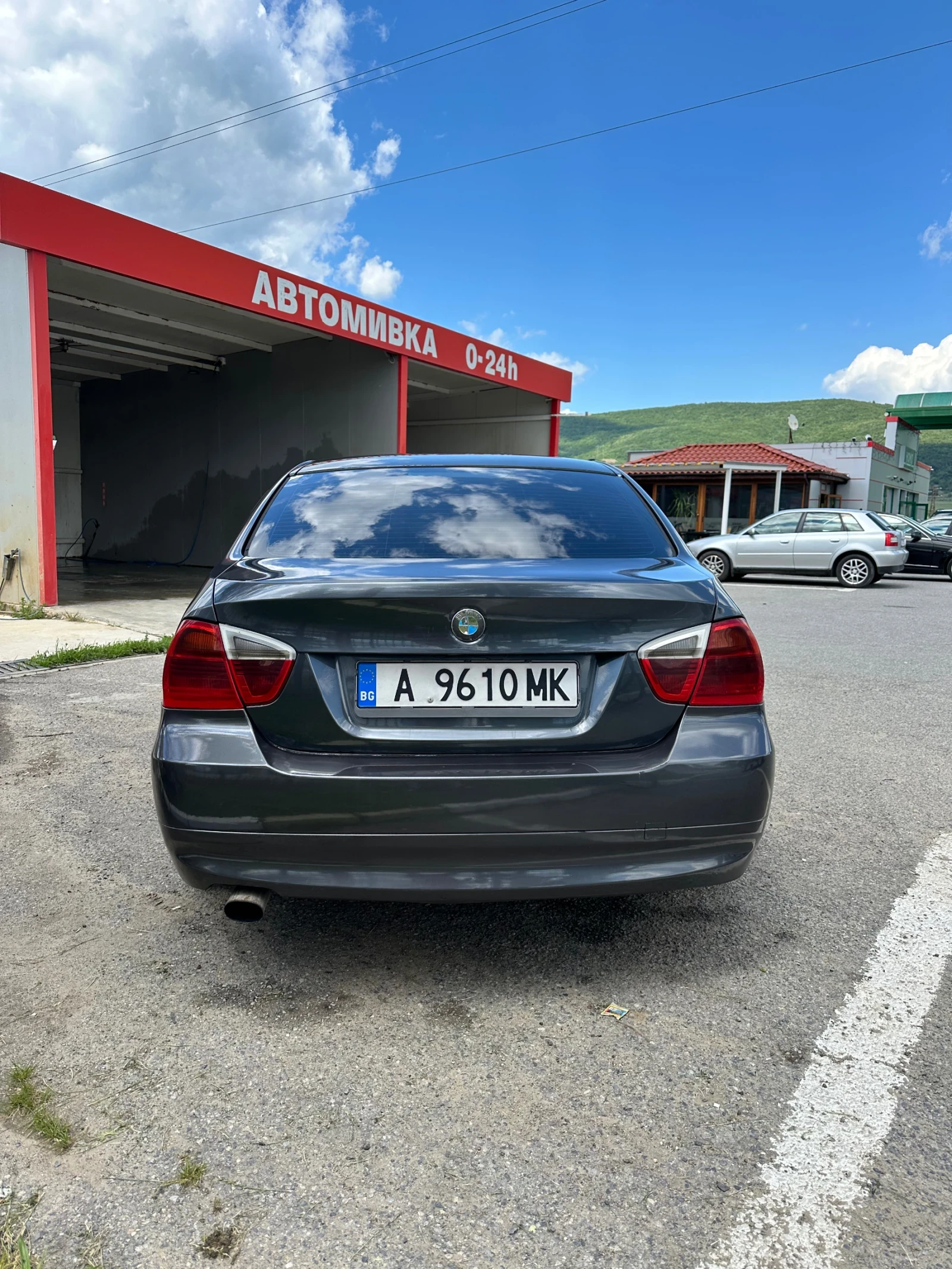 BMW 320, снимка 4 - Автомобили и джипове - 54954604