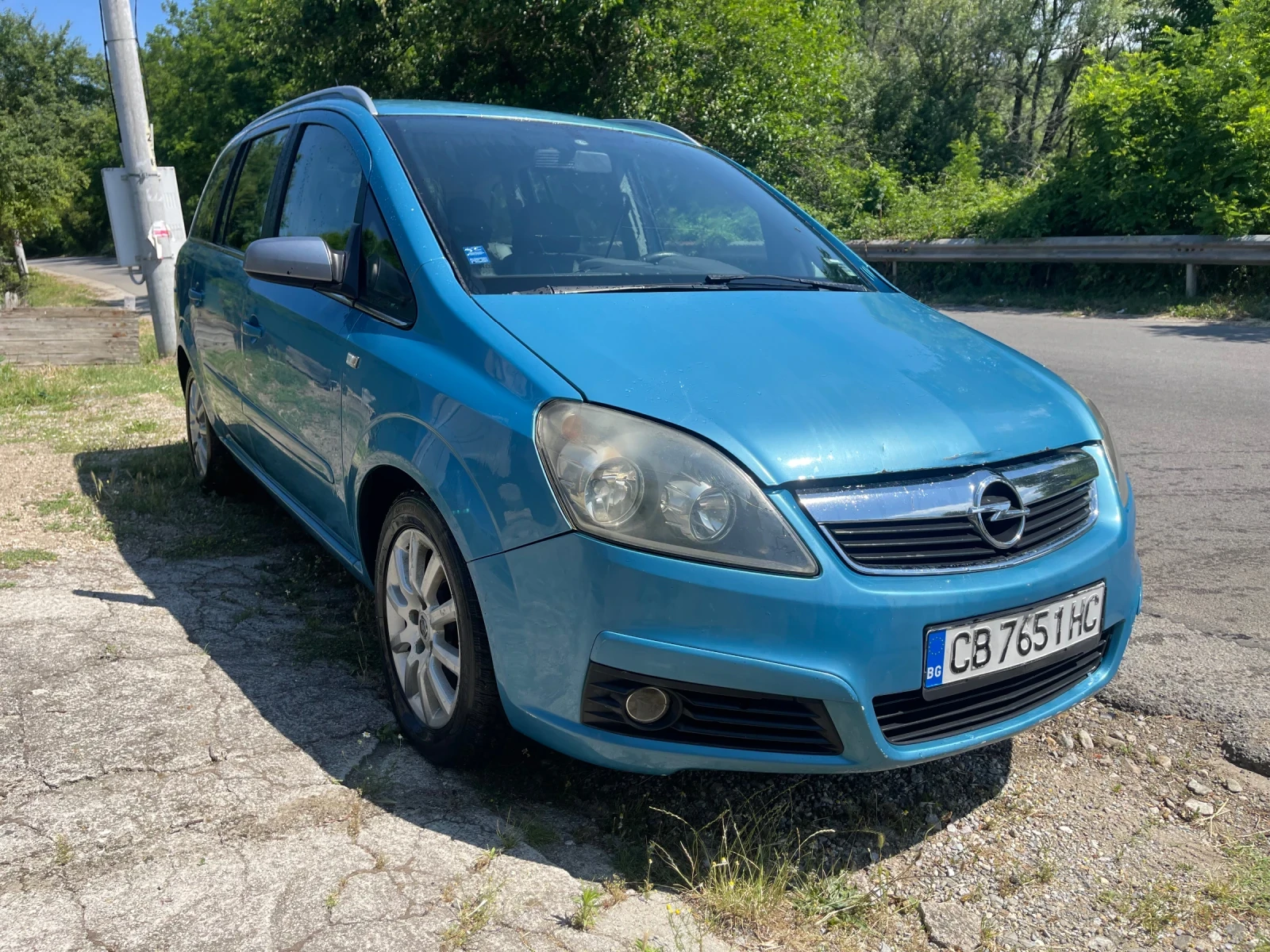 Opel Zafira 1.9, снимка 2 - Автомобили и джипове - 54977252