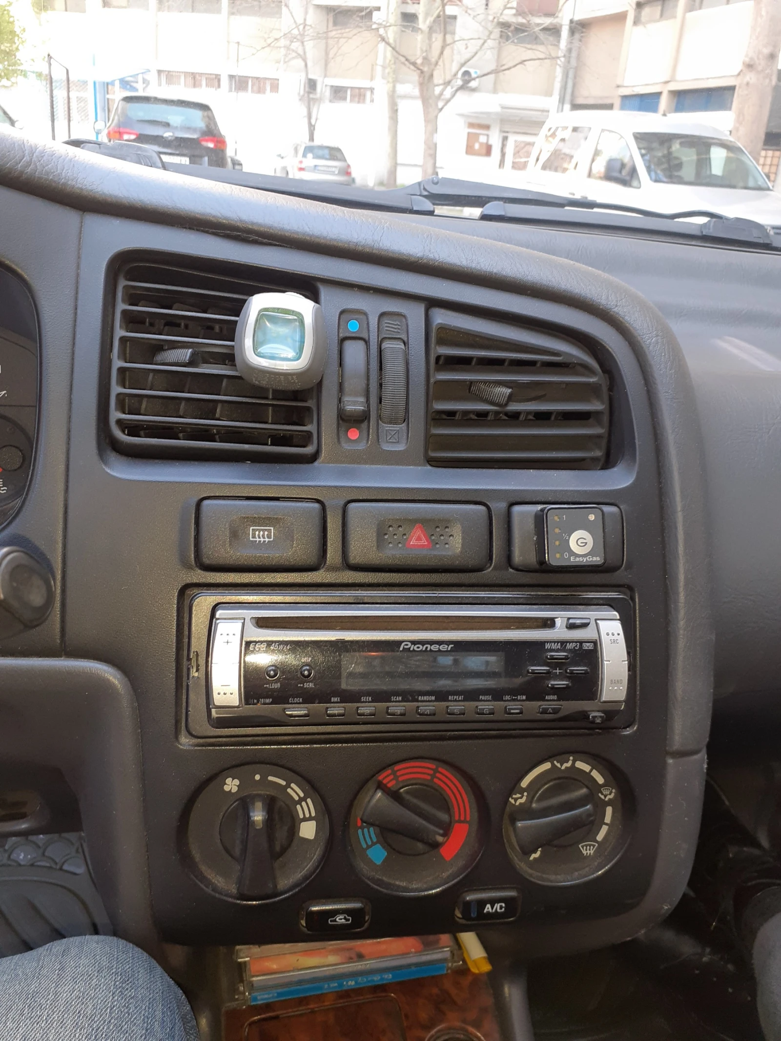 Nissan Primera, снимка 3 - Автомобили и джипове - 55113558