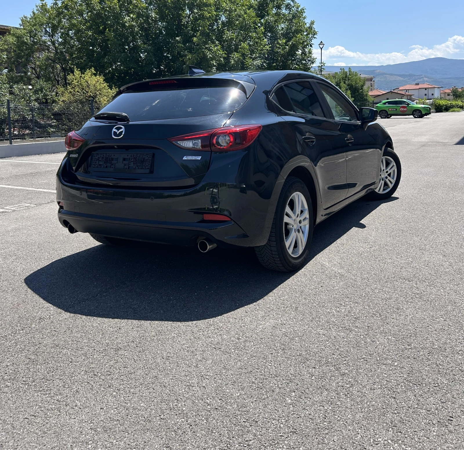 Mazda 3 2.2 Sky Activ, снимка 4 - Автомобили и джипове - 55363244