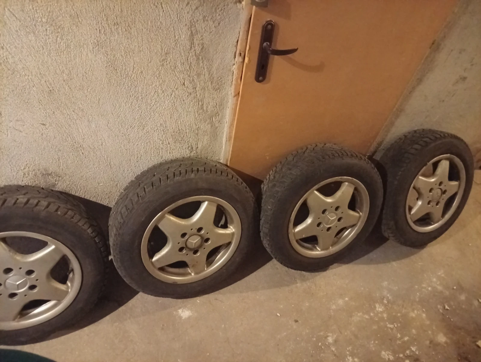 Mercedes-Benz C 220, снимка 6 - Автомобили и джипове - 55413355
