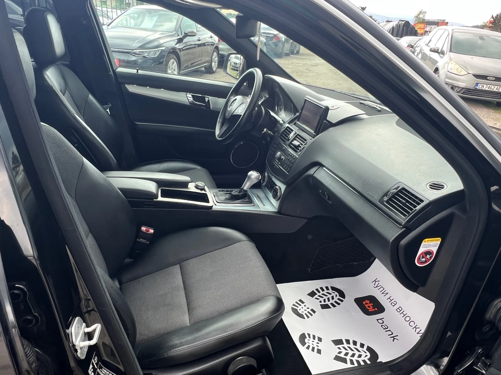 Mercedes-Benz C 320, снимка 16 - Автомобили и джипове - 55501337