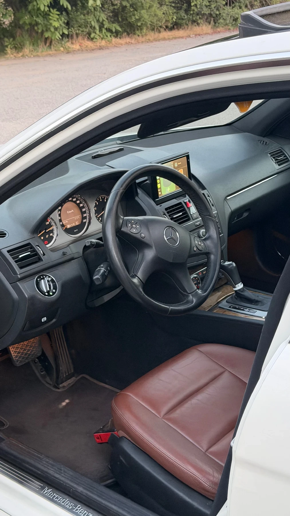 Mercedes-Benz C 350, снимка 8 - Автомобили и джипове - 55573007