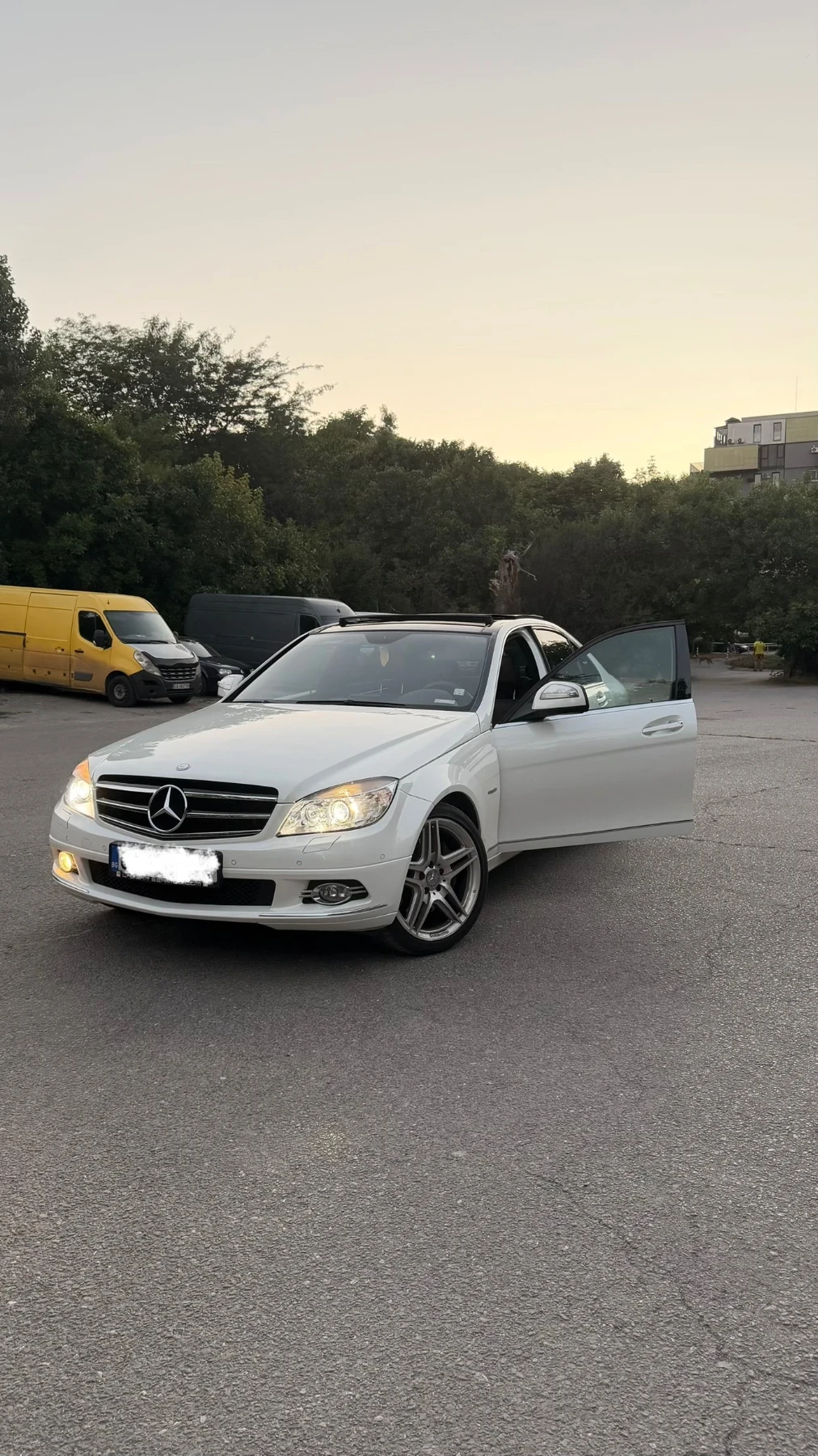 Mercedes-Benz C 350, снимка 6 - Автомобили и джипове - 55573007