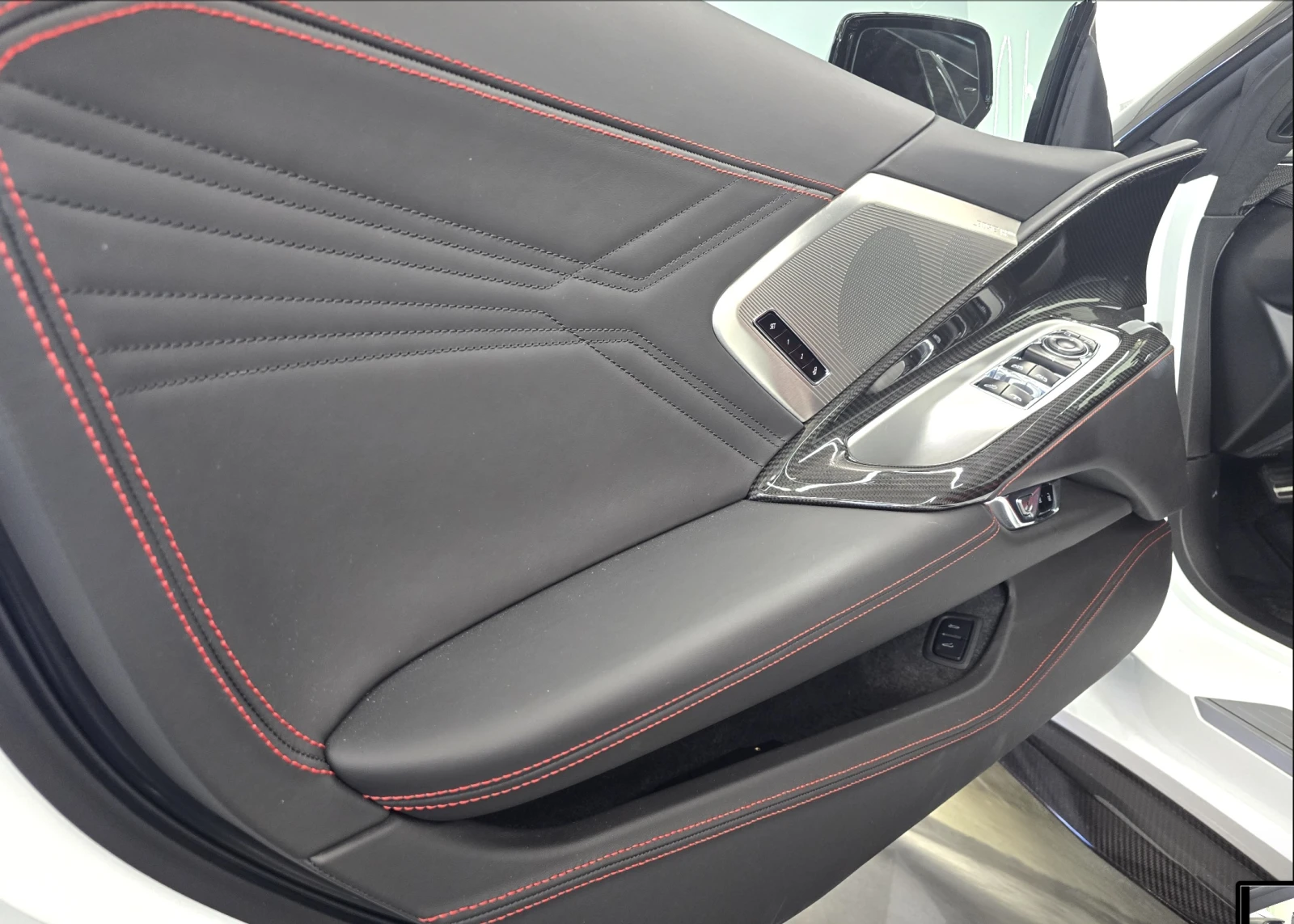 Corvette Z06 3LZ* 670HP* CABRIO* CERAMIC* CARBON AERO* LIFT | Mobile.bg � ����������� 15