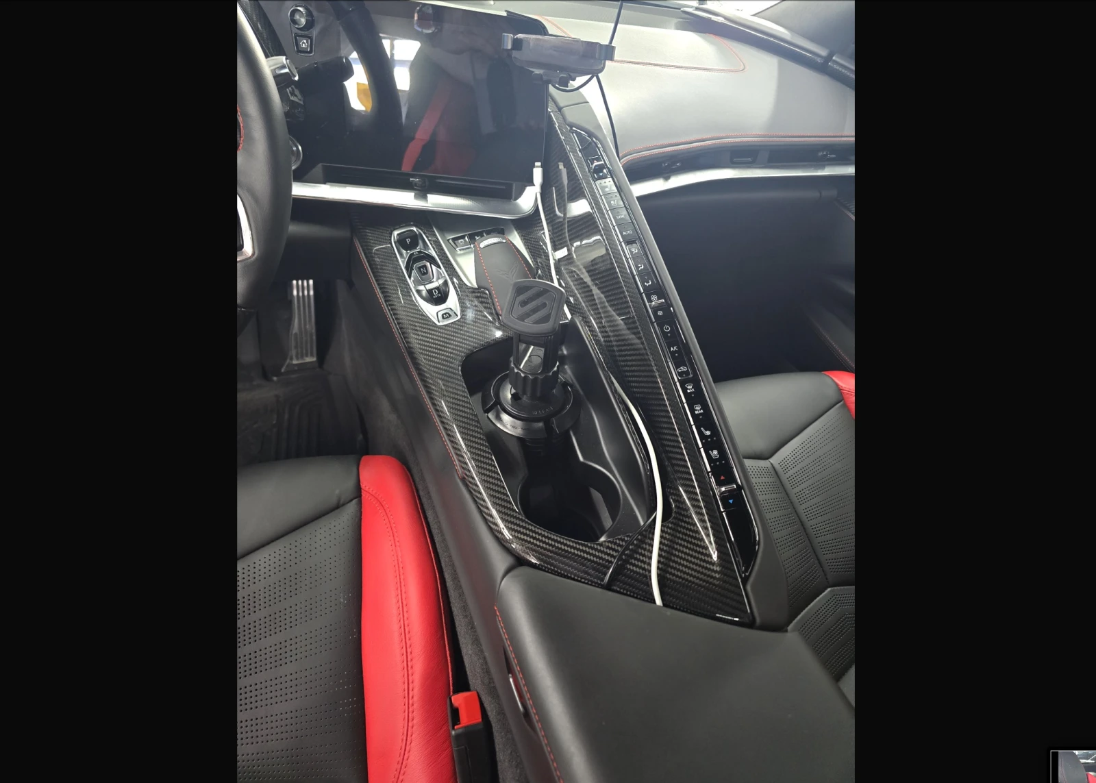 Corvette Z06 3LZ* 670HP* CABRIO* CERAMIC* CARBON AERO* LIFT | Mobile.bg � ����������� 12