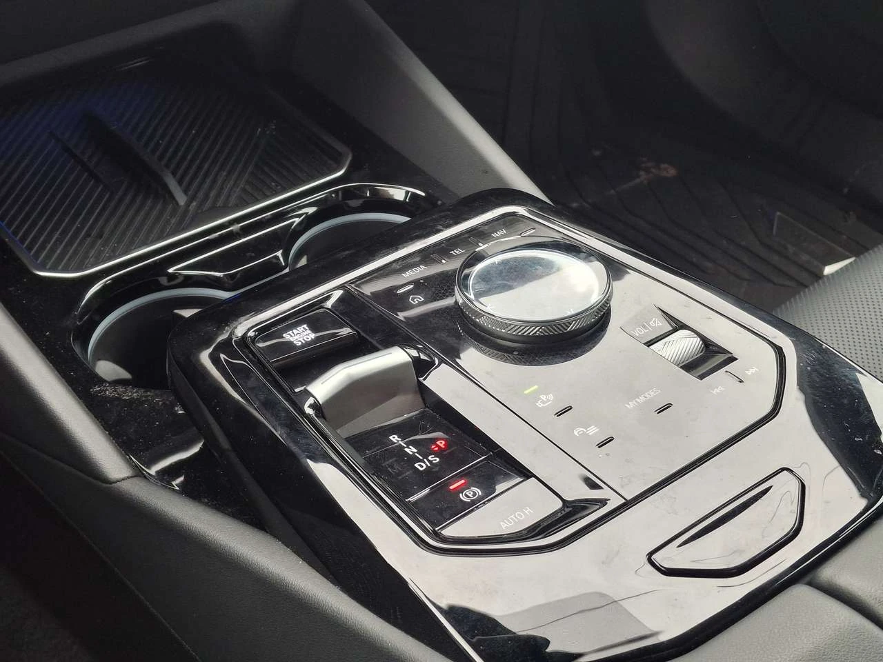BMW 530 530i xDrive | Premium Pkg | HUD | Leather | Sunroo | Mobile.bg � ����������� 11