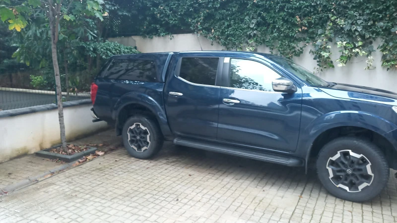 Nissan Navara Пикап, снимка 2 - Автомобили и джипове - 45045704