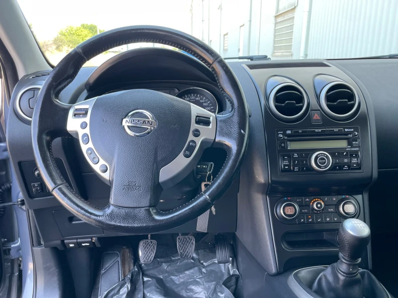 Nissan Qashqai 1.5 dci като нова , снимка 10 - Автомобили и джипове - 50462540