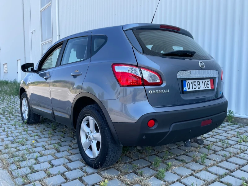Nissan Qashqai 1.5 dci като нова , снимка 6 - Автомобили и джипове - 50462540