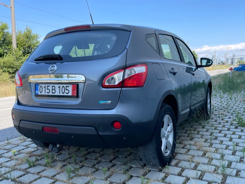 Nissan Qashqai 1.5 dci като нова , снимка 4 - Автомобили и джипове - 50462540
