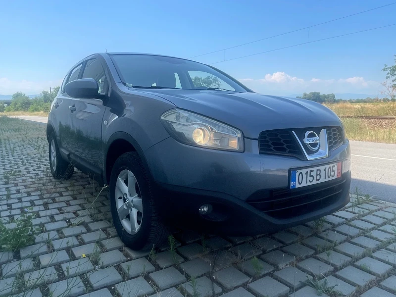 Nissan Qashqai 1.5 dci като нова , снимка 3 - Автомобили и джипове - 50462540