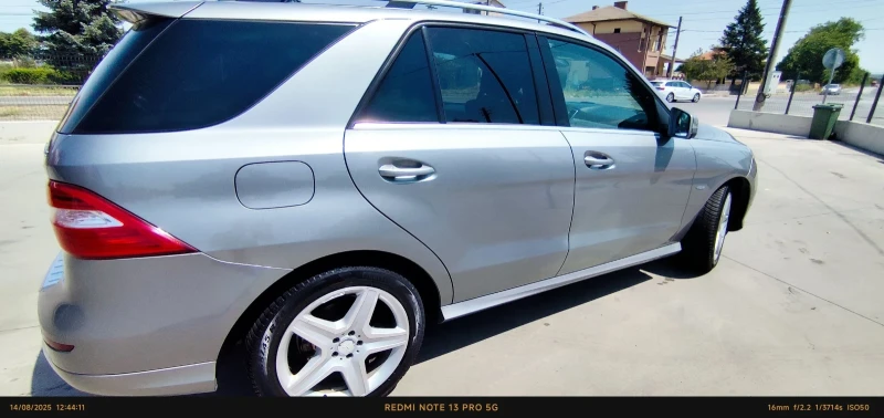 Mercedes-Benz ML 350 Ml 350 AMG BLUETEC 4MATIK PANO ...DISTRONIK, снимка 3 - Автомобили и джипове - 52042620