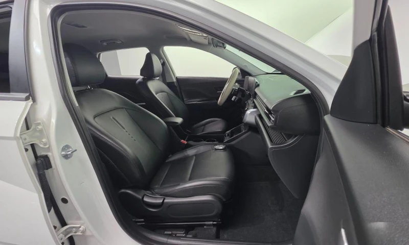 Hyundai Kona Gasoline 1.6 Turbo 2WD Modern, снимка 10 - Автомобили и джипове - 52113024